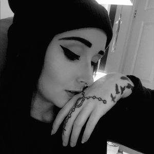 Meet your Posher, Taylor